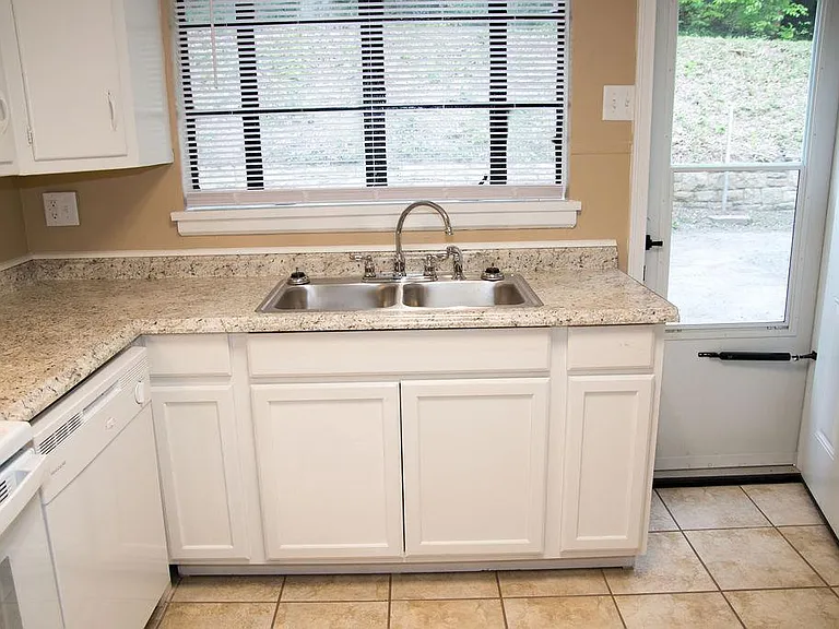 1223 Greenbrier Rd #1/2 — Photo 25