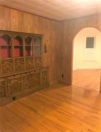 315 E Middle St — Photo 15