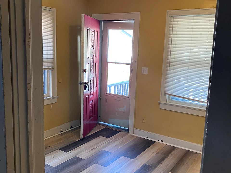 1st image of 1646 N 18th St #B