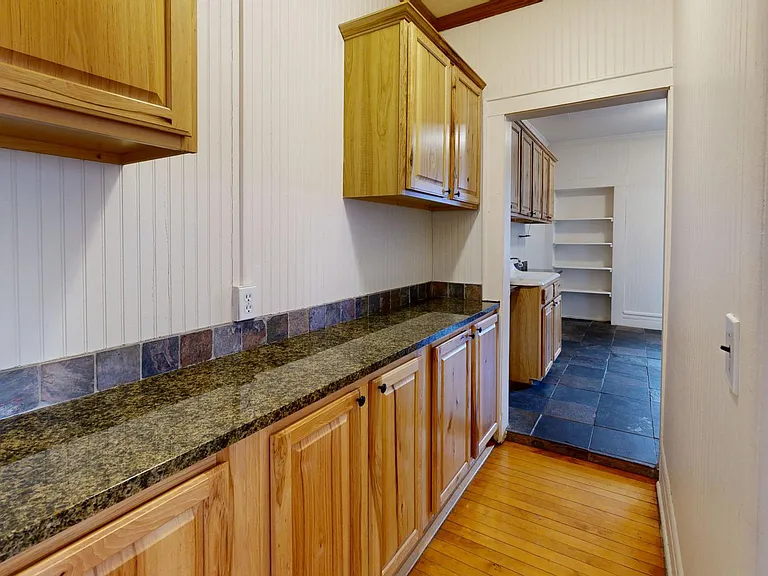 1917 Emerson Ave S #303 — Photo 6