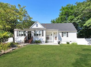 12 Locust Dr, Rocky Point, NY 11778