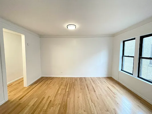 Rented by Bruma Realty LLC | media 3