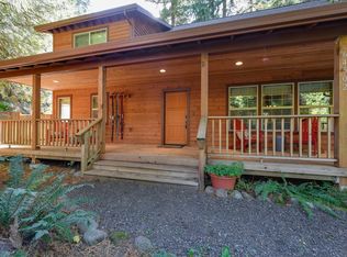 64502 E Lookout Dr, Rhododendron, OR 97049