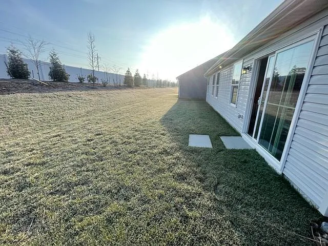 309 Windflower Dr — Photo 6