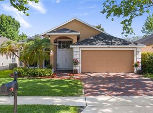 325 Misty Oaks Run, Casselberry, FL 32707