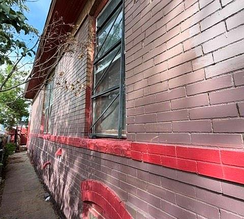3rd image of 522 W 7th St