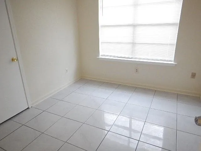 3441 Catalina Dr — Photo 10