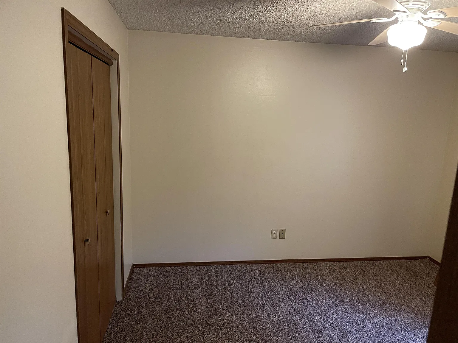 817 Maple Lane #6 - - — Photo 4