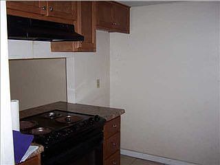 3rd image of 809 Esconditas Pl