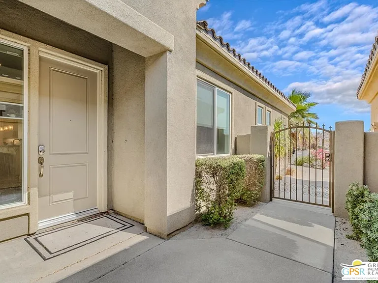 67367 Zuni Ct — Photo 4