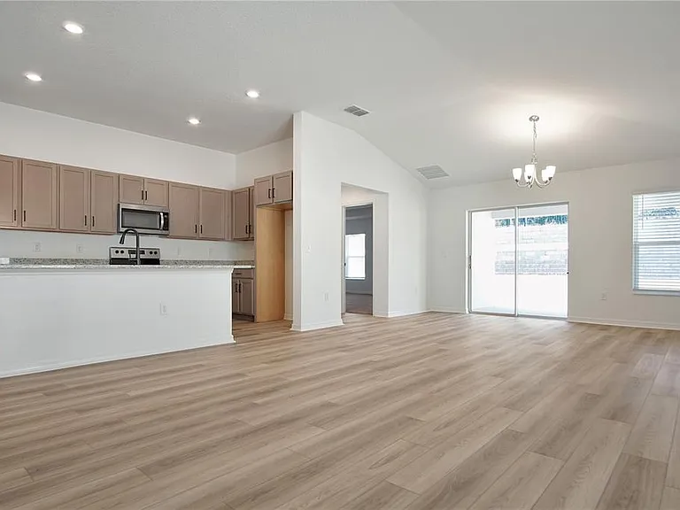 9224 Westside Hills Dr — Photo 6
