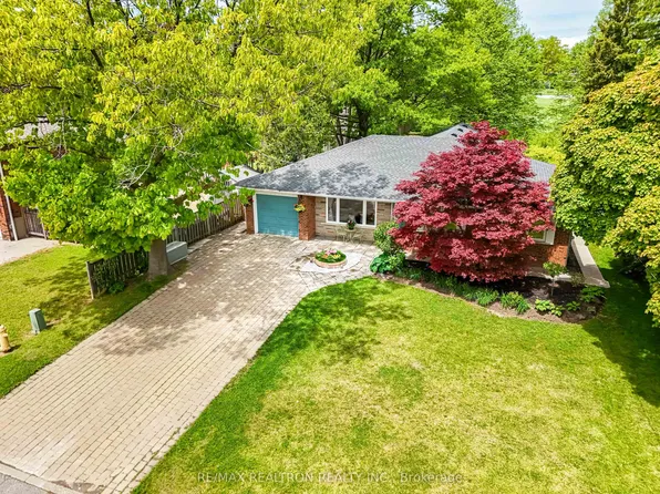 15 Lincoln Green Dr, Markham, ON L3P 1R6
