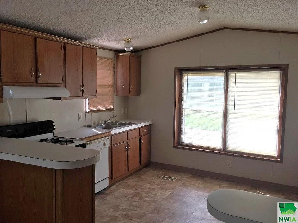447 N Plum St Vermillion, SD, 57069 Apartments for Rent Zillow