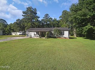 412 Dixon Rd, New Bern, NC 28560