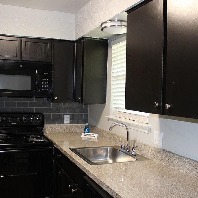 2nd image of 3309 Coker St