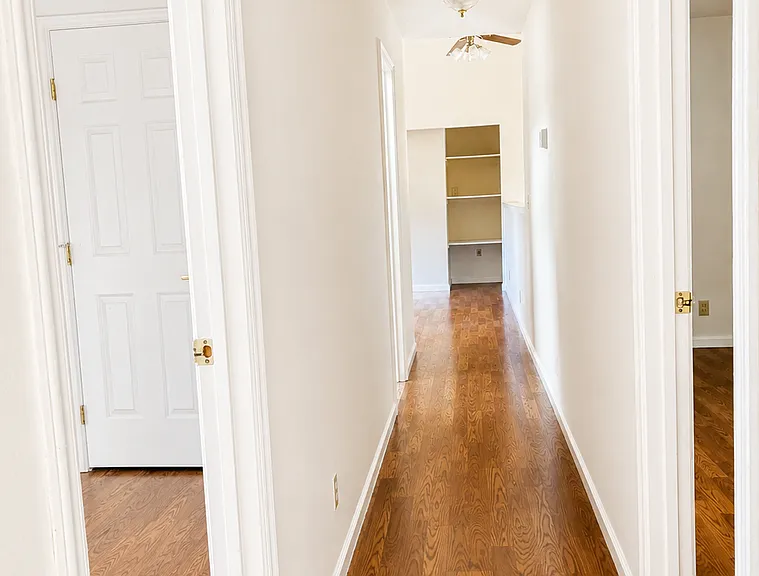 15085 McElroy Rd — Photo 16