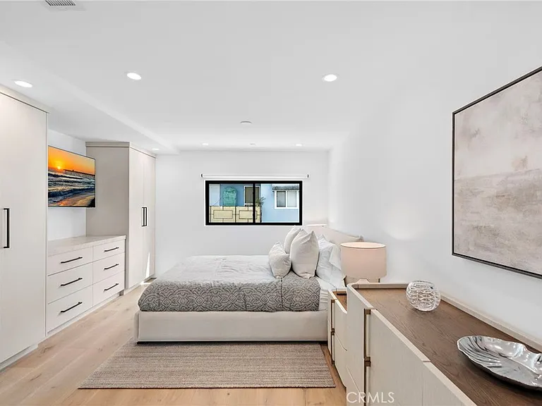 322 1/2 Iris Ave — Photo 24