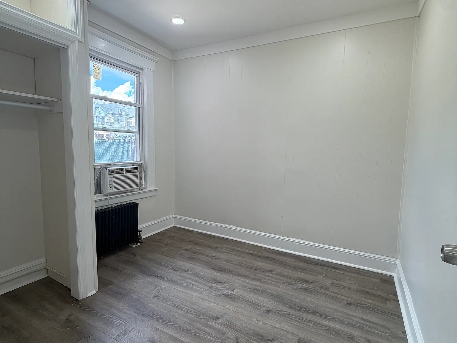 3 bed, $2,150 — Photo 4