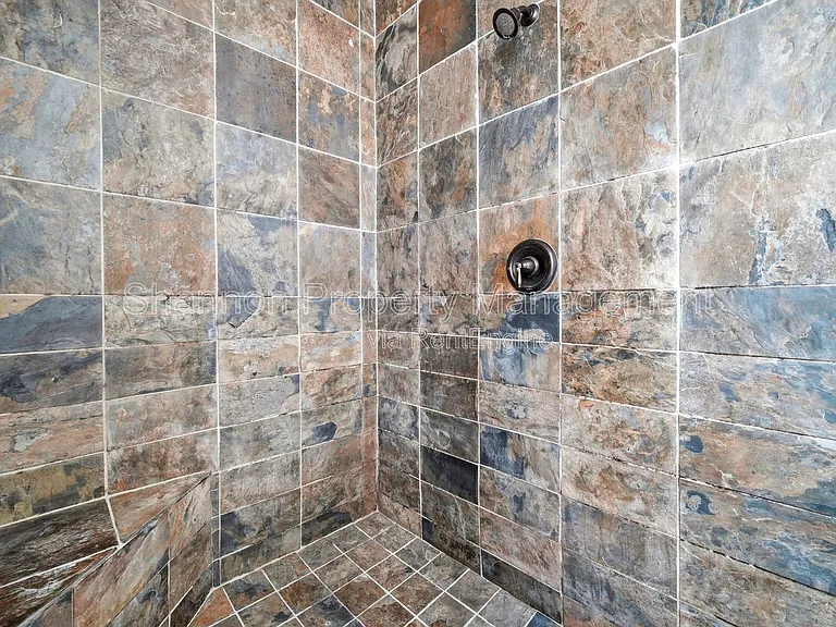 2323 Sperber Ln — Photo 16