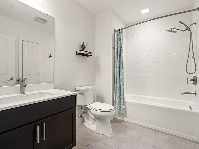 320 Maverick St #303 — Photo 10