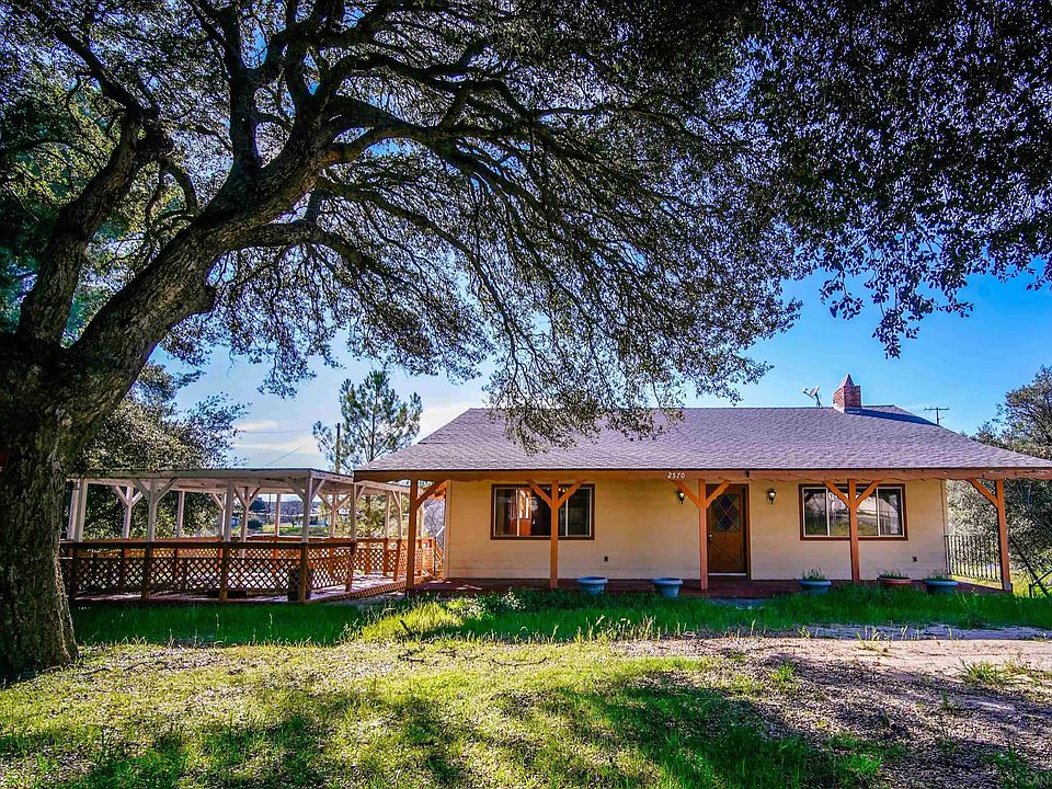 1st image of 2570 Live Oaks Ct