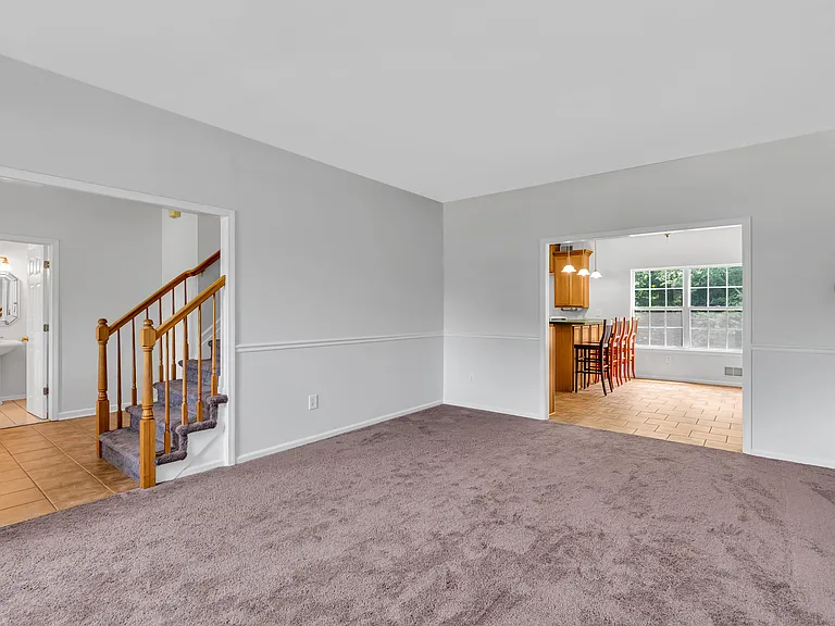 333 Nighthawk Ln — Photo 9