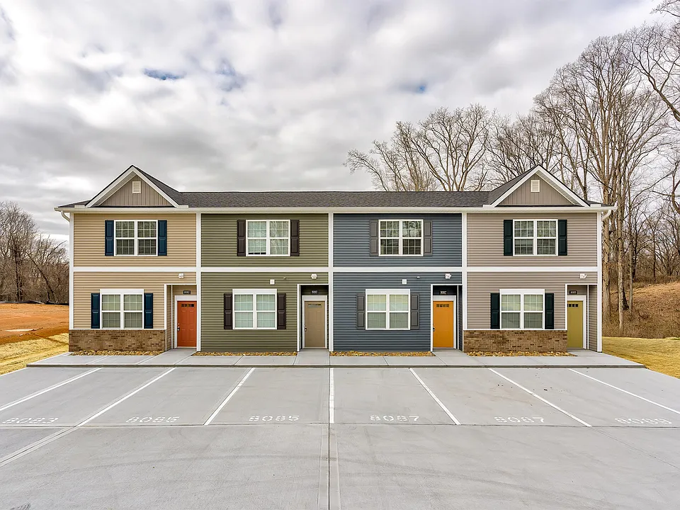 2807 Cruze Dr