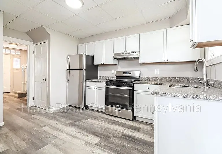 3 bed, 1.0 bath, 1474 sqft, $1,250 — Photo 4