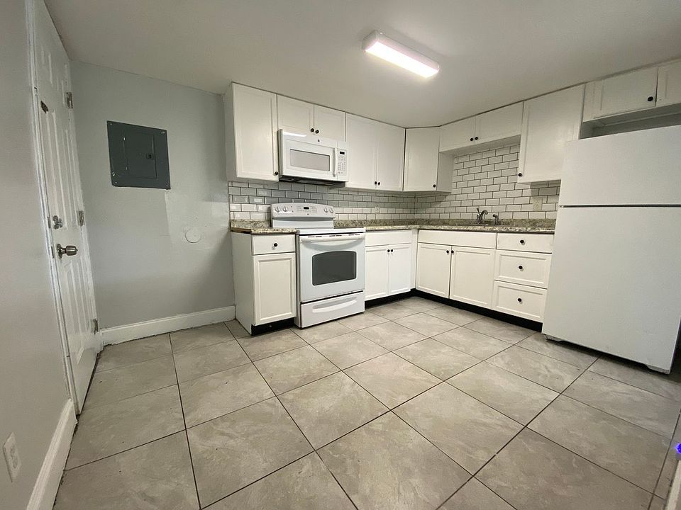 1st image of 3204 Louisiana Ave Unit B