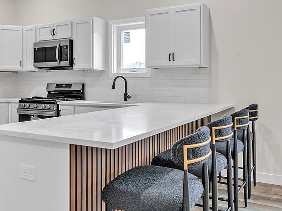 3rd image of 42 Park St