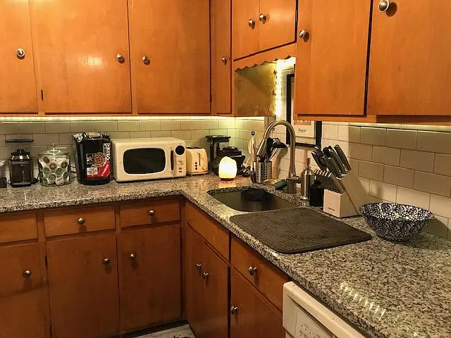 1065 Beacon St #B — Photo 9