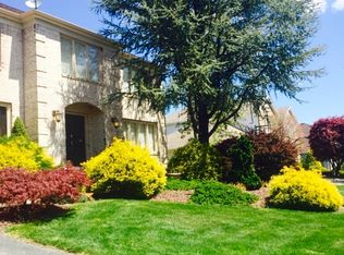 2 Emmons Ct, Marlboro, NJ 07746