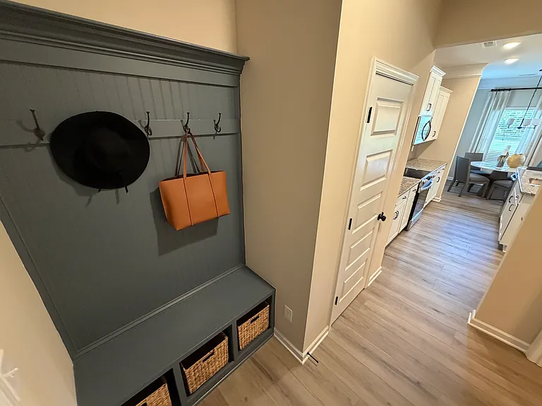 4905 Dresden Loop — Photo 6
