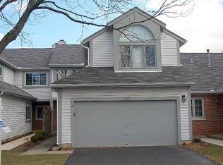 137 S Lawford Ct, Bloomingdale, IL 60108