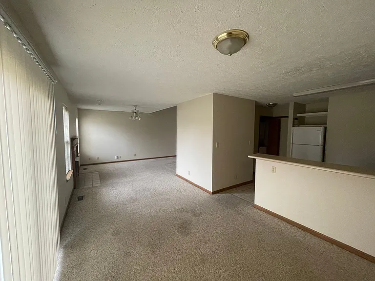 3029 Butterfield Ct — Photo 4