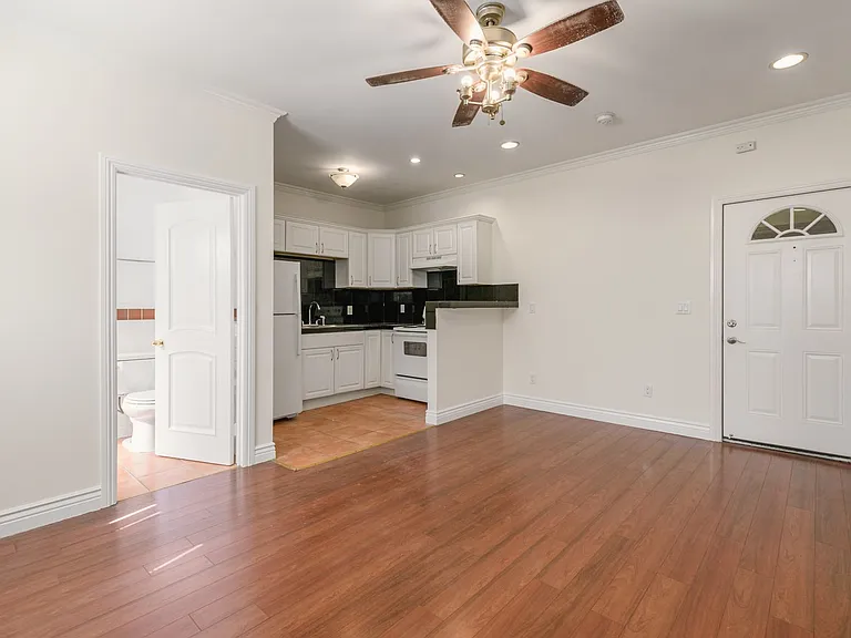 MC 1217 Berendo Properties LLC — Photo 9