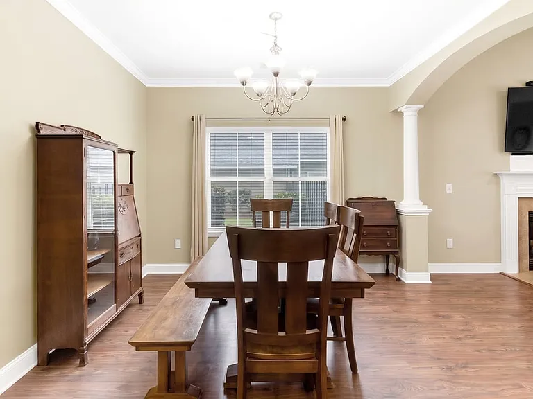 232 Cottonham Ct — Photo 6
