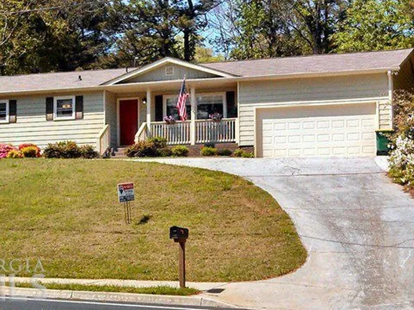 1335 Cooper Lake Rd SE, Smyrna, GA 30082