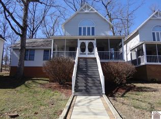 204 Hurst Haven Dr, Grand Rivers, KY 42045