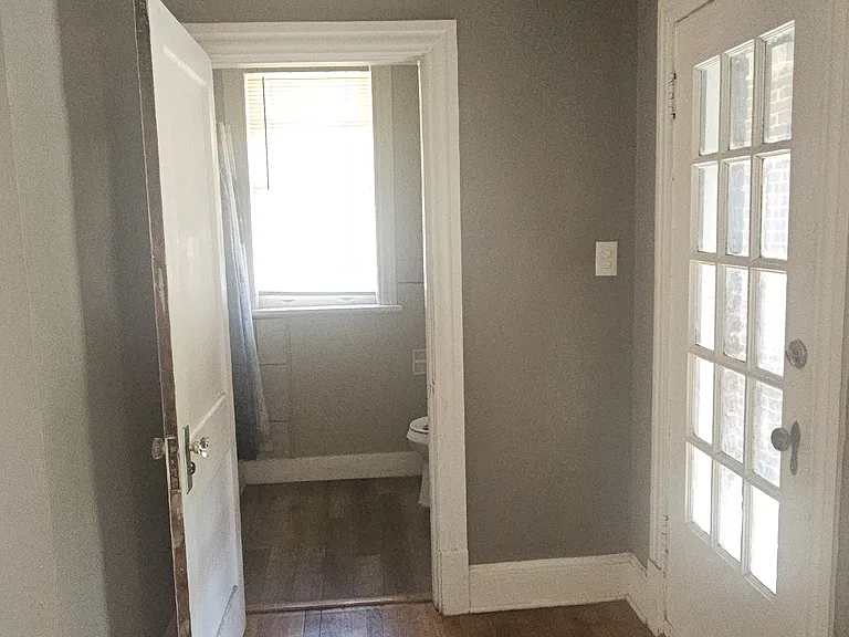 1943 Lamar Ave #16 — Photo 15