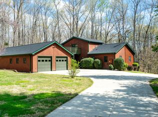 4664 White Oak Ln, Hillsborough, NC 27278
