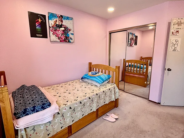 1084 Sunrise Dr — Photo 30
