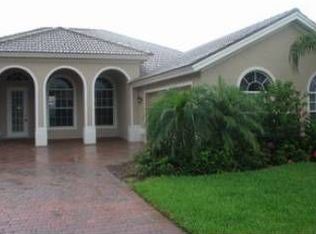 9009 Maverick Ct, Naples, FL 34113