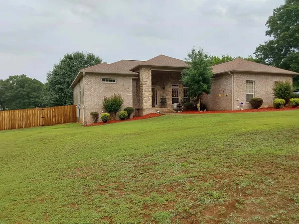 438 River Ridge Rd, Benton, AR 72019