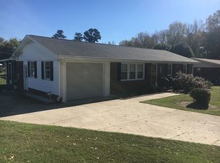 6403 Mid Pine Ct, Pleasant Garden, NC 27313