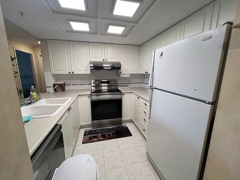 6080 Minoru Blvd #509 — Photo 3