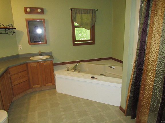 3rd image of 4313 County Road 32