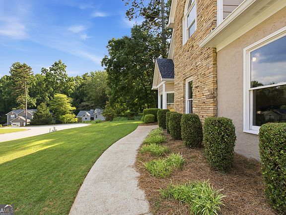 4th image of 2084 York River Way