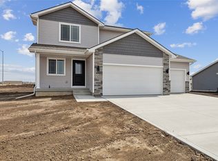 413 Meadow Ave NW, Bondurant, IA 50035