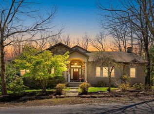 220 Lake Dr, Nesquehoning, PA 18240